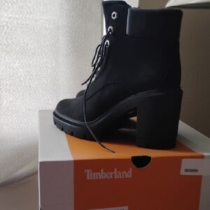 Timberland Black Lace Up Boots with Chunky Heel